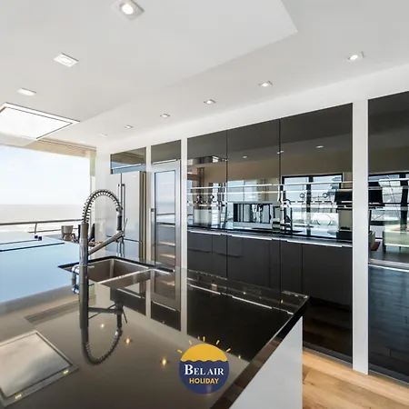 아파트 Luxury With Amazing Seaview In T1